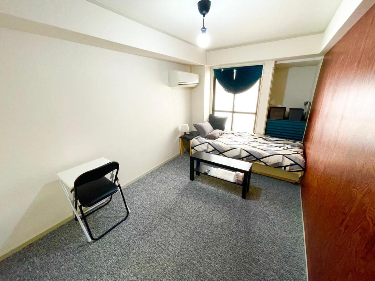 West Wood Guest Room Osaka Esterno foto