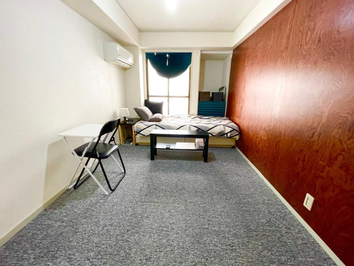 West Wood Guest Room Osaka Esterno foto