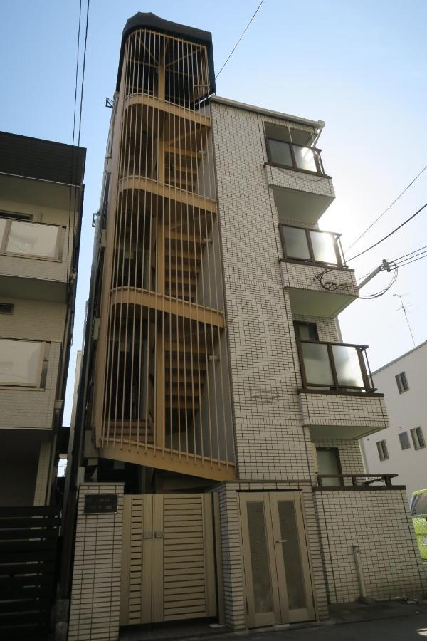 West Wood Guest Room Osaka Esterno foto